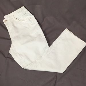 Ann Taylor Loft soft green crop jeans